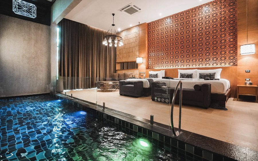 Pool Villa Family 110 sqm. with indoor heated Pool and Jacuzzi, Ozone cleaning system.