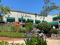 L.L.Bean Flagship Store - Freeport, ME 04032