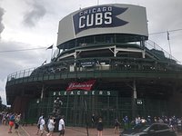 gameday-cubs-wrigley-concourse - Wheelchair Travel