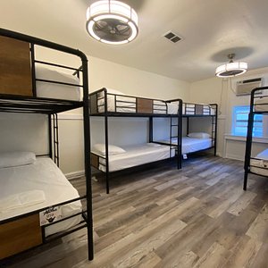 8 Bed Mixed Gender Dorm Room