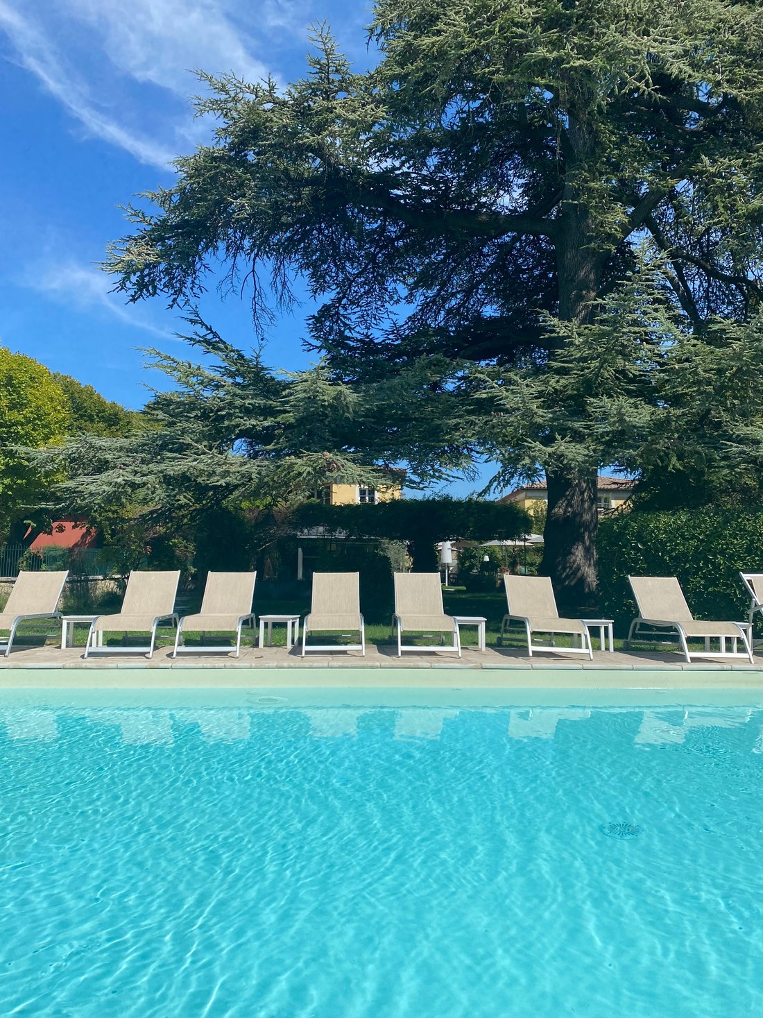 Villa Augusta Hotel (Saint-Paul-Trois-Châteaux) : tarifs 2023 et 325 avis