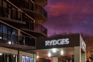 Rydges South Park Adelaide in Adelaide, image may contain: Hotel, City, Office Building, Lighting