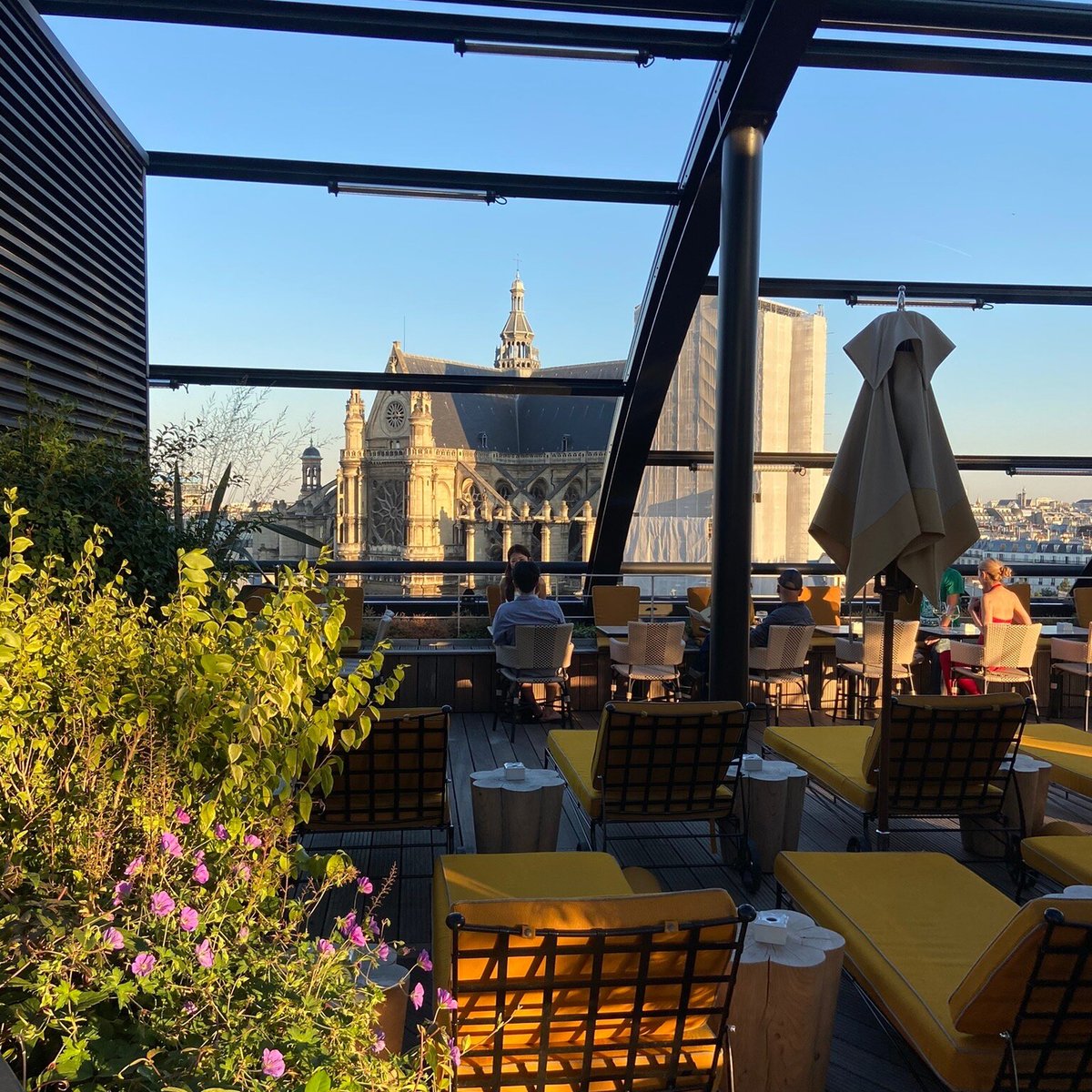 ROOF BAR AT MADAME REVE (Paris): Ce qu'il faut savoir