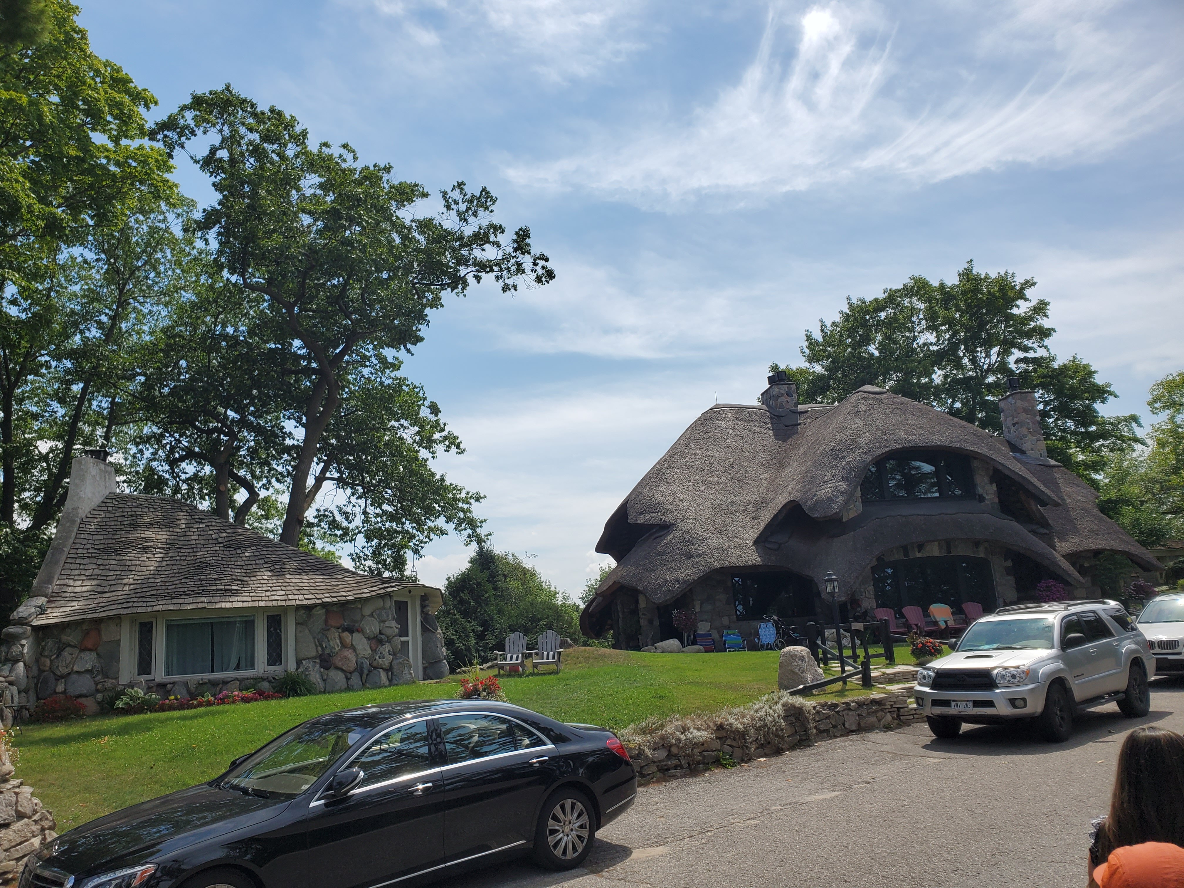 Mushroom Houses Self Walking Tour Charlevoix Lohnt Es Sich Aktuell   Most Famous Of The Houses 