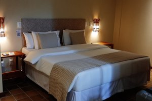 Room & Suite