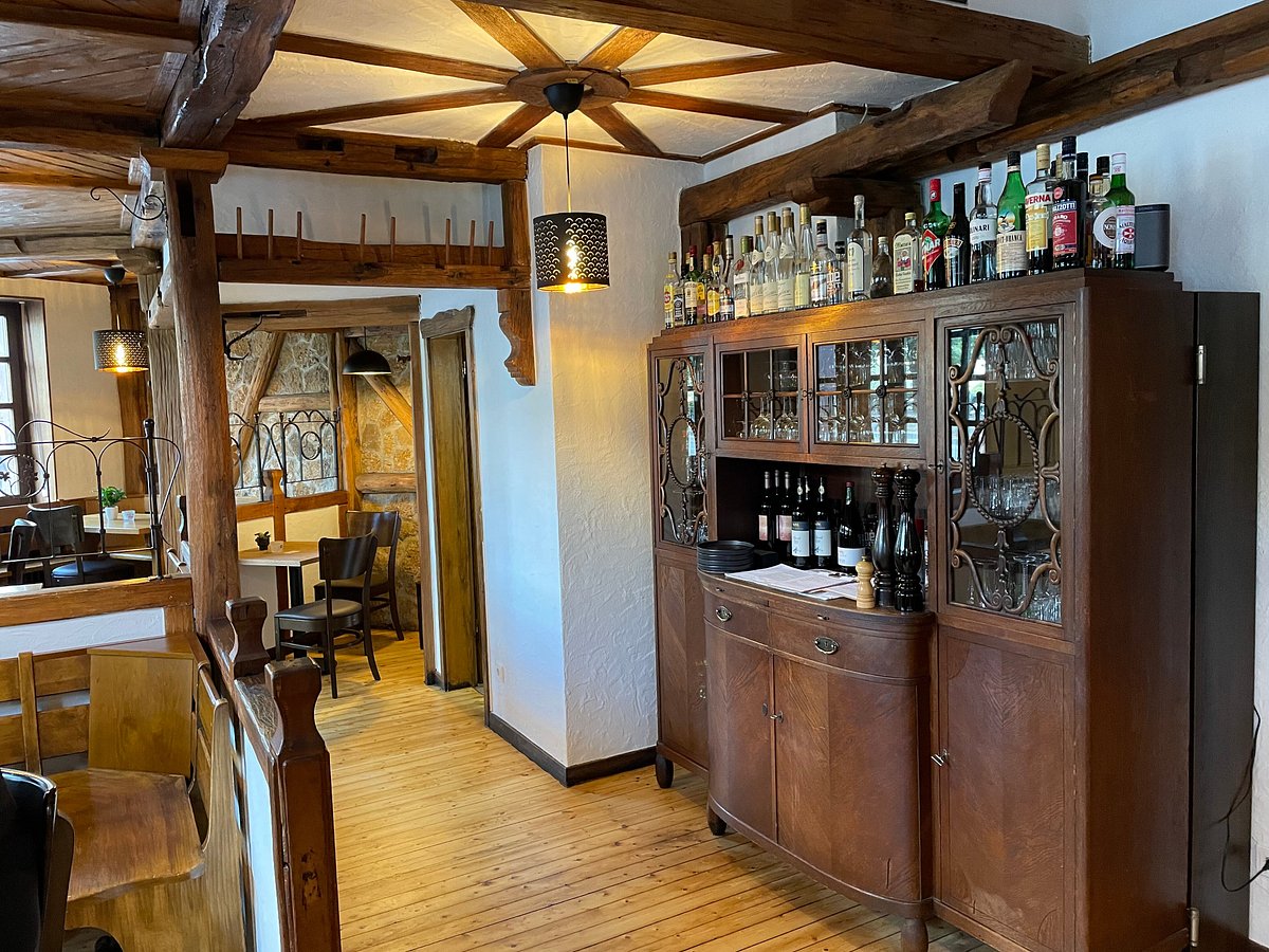 Restaurant Zu Vermieten In Frankfurt Am Main ZUM EISERNEN STEG - GASTHAUS AM MAIN, Frankfurt - Sachsenhausen-Nord