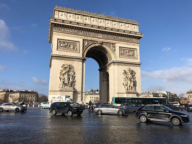 Arc de Triomphe in Paris