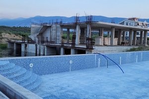 Piscina e praia