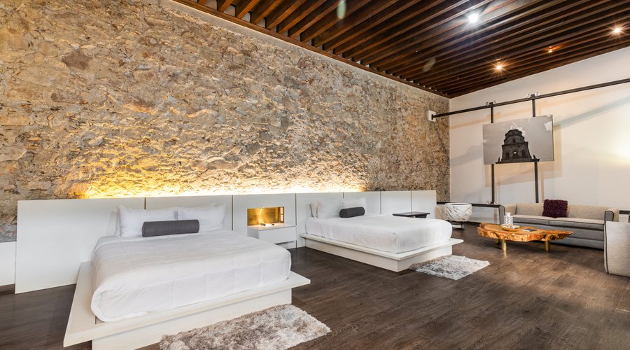 Suite Master: https://elmesondesantarosa.com/suite-master/