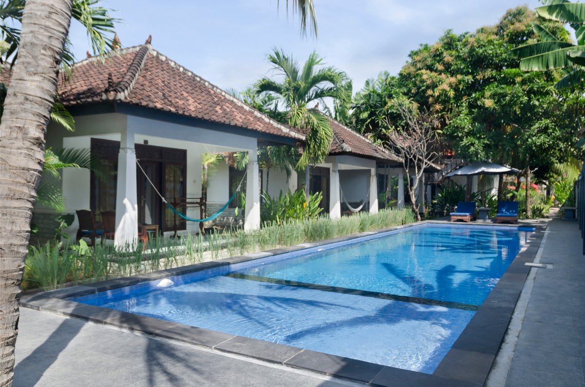 Warna Beach Hotel Pool: Pictures & Reviews - Tripadvisor