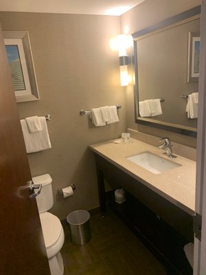 Comfort Suites Miami Airport North - UPDATED 2022 Prices, Reviews ...