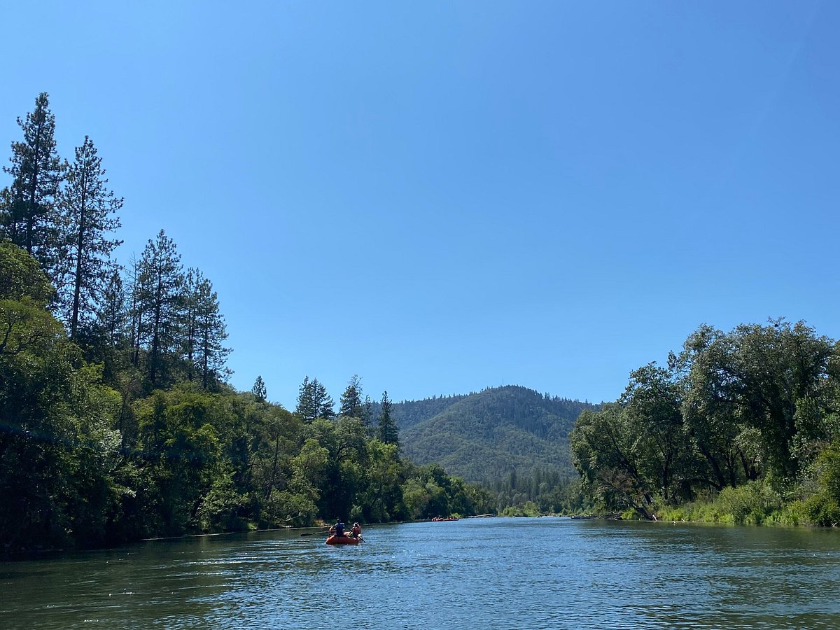 Best Time of Year to Raft Oregon's Rogue River