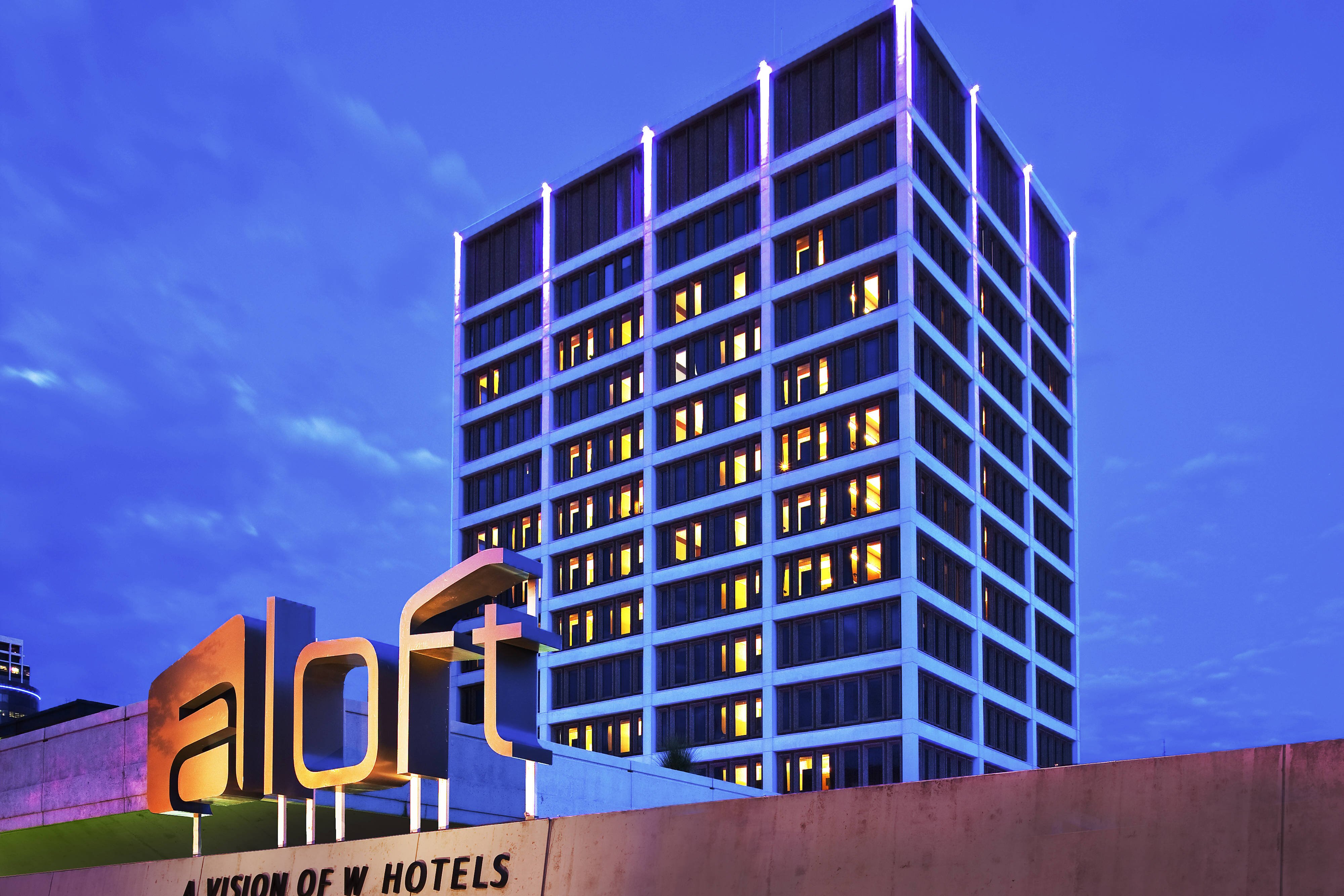 ALOFT TULSA DOWNTOWN $118 ($̶1̶3̶4̶) - Updated 2023 Prices & Hotel ...