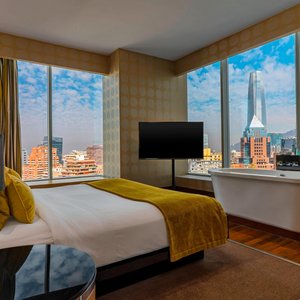 King Wow Suite