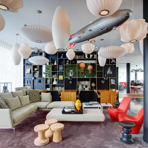 Paris Charles de Gaulle-livingroom