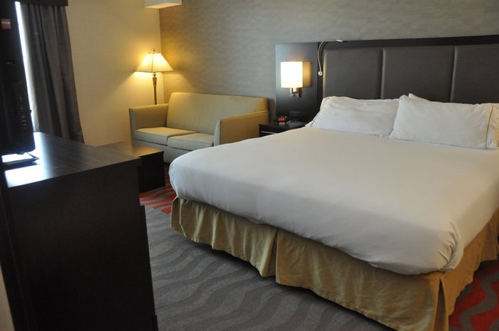 Holiday Inn Express & Suites Barrie, an IHG Hotel - UPDATED 2022 Prices ...