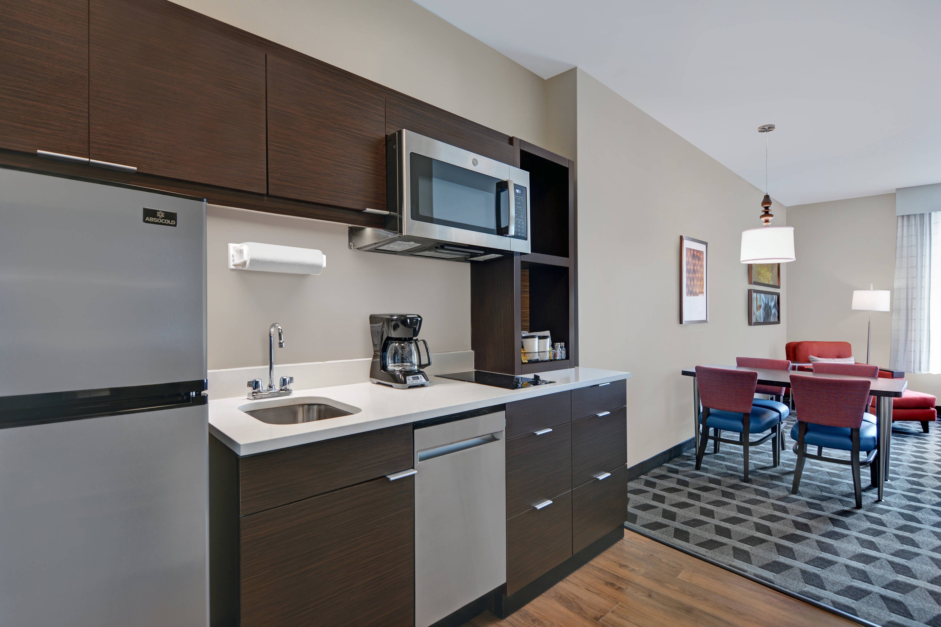 TOWNEPLACE SUITES BY MARRIOTT INDIANAPOLIS DOWNTOWN 125 2 6 7   Queen Studio Kitchenette 