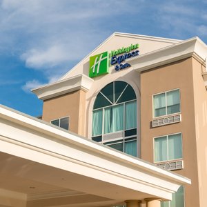 Welcome to the Holiday Inn Express & Suites - Columbia
