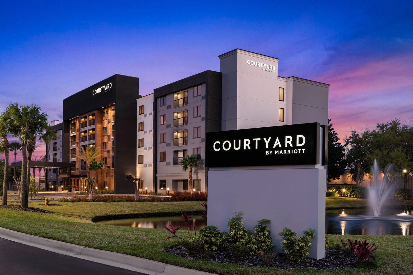COURTYARD BY MARRIOTT JACKSONVILLE BUTLER BOULEVARD : Prezzi e ...