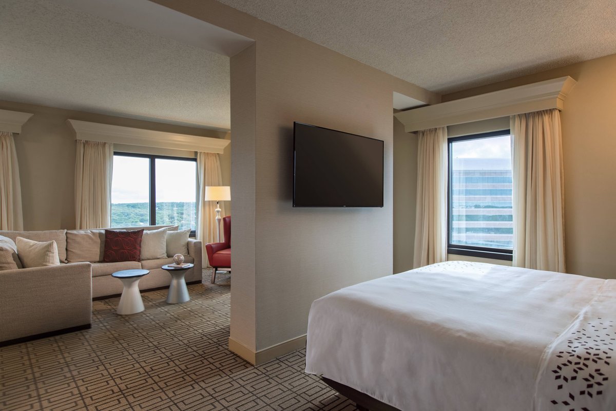 Renaissance Austin Hotel Rooms: Pictures & Reviews - Tripadvisor