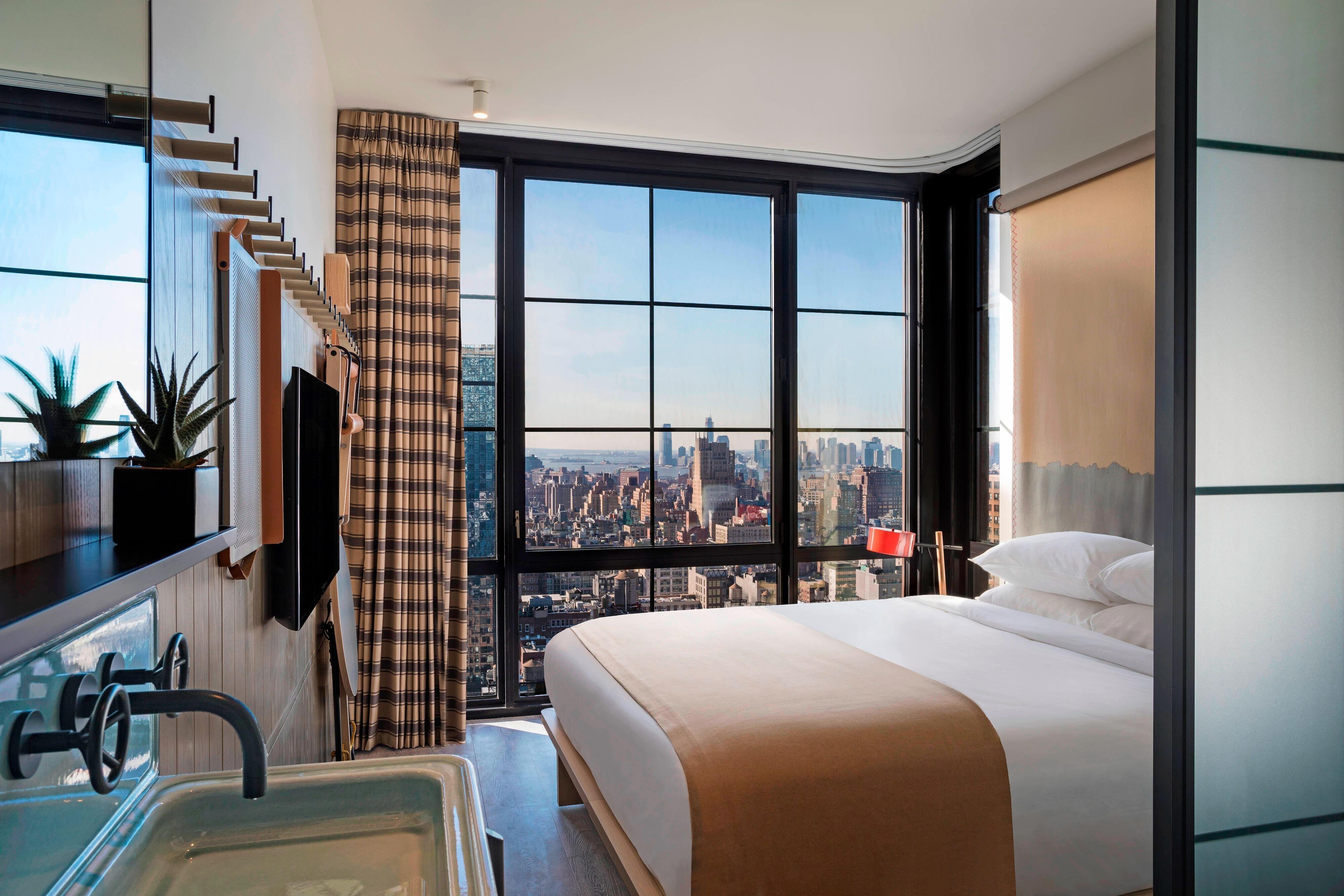 MOXY NYC CHELSEA $158 ($̶4̶1̶9̶) - Updated 2023 Prices and Hotel Reviews