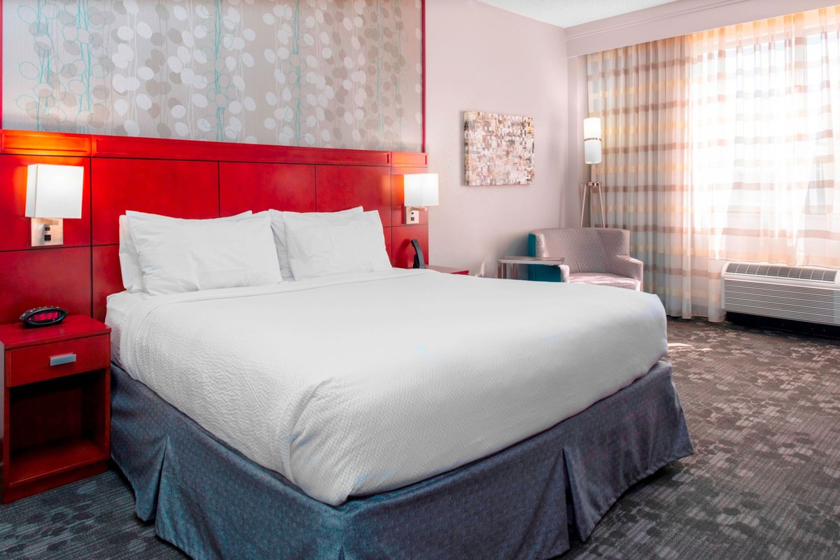 Courtyard Killeen Marriott - hotel rooms