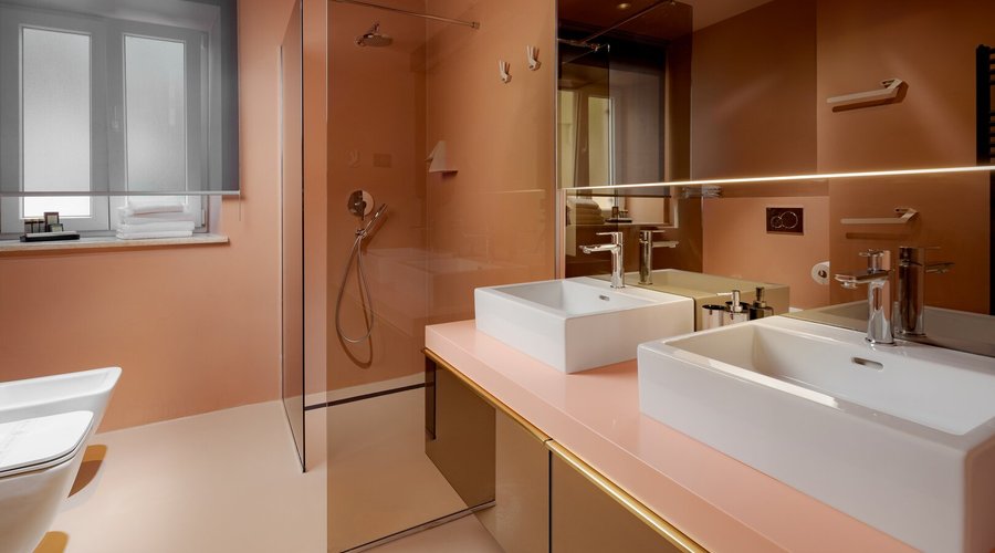 Executive Suite with balcony / terrace and sea view. Bathroom
