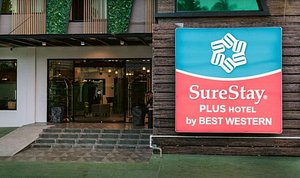 Surestay Plus Hotel by Best Western AC LUXE Angeles City in Luzon, image may contain: Hotel, Building, Architecture, City