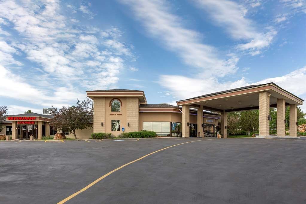 BEST WESTERN DUNMAR INN $91 ($̶1̶1̶5̶) - Updated 2023 Prices & Hotel ...