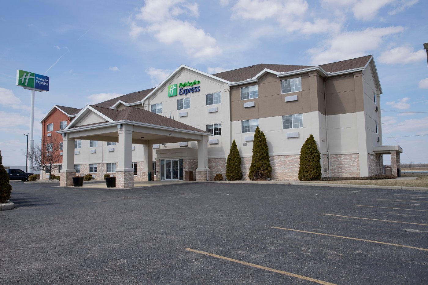 HOLIDAY INN EXPRESS TOLEDO WEST - NAPOLEON, AN IHG HOTEL - Updated 2023 ...