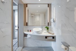 Room & Suite