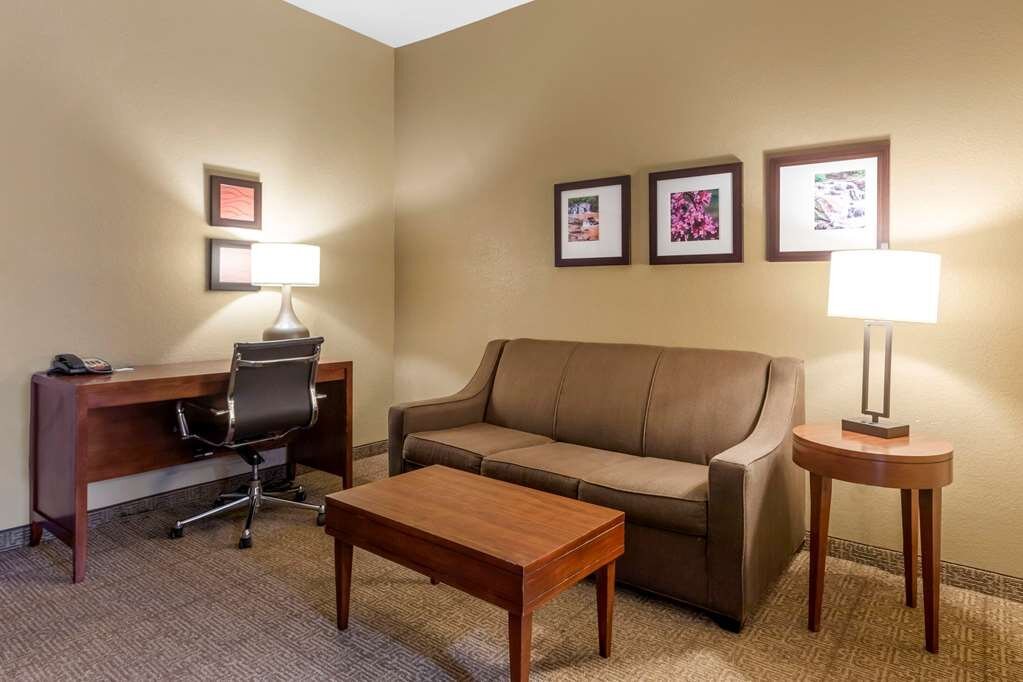 COMFORT INN & SUITES PEACHTREE CORNERS - Updated 2024 Prices & Hotel ...