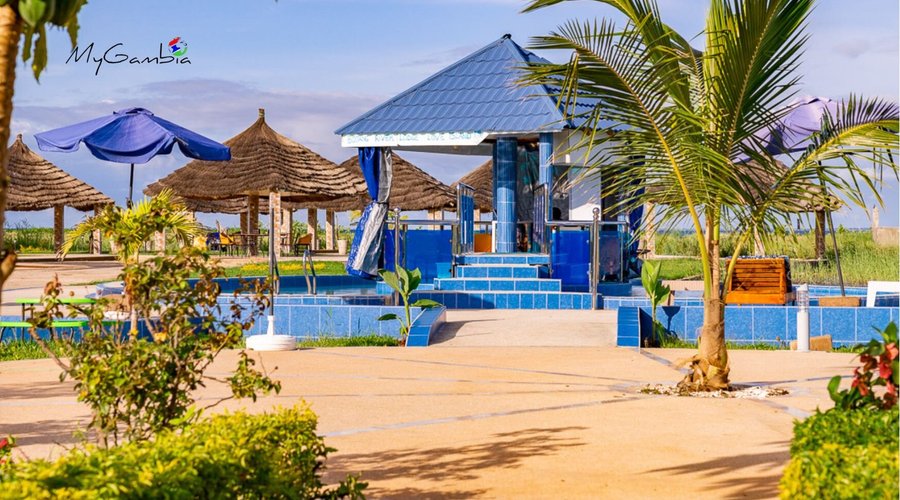 Pool Bar