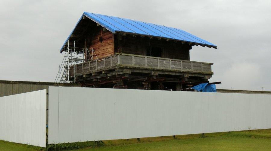 再建南門（残念ながら老朽化している）