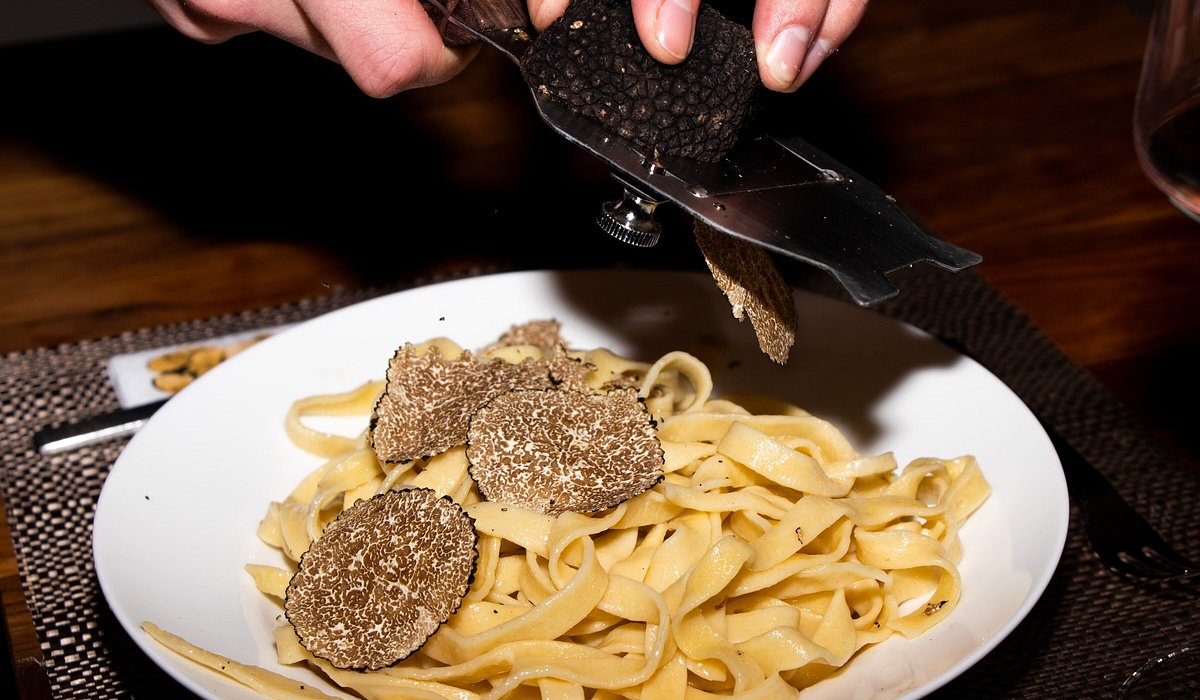 A truffle pasta