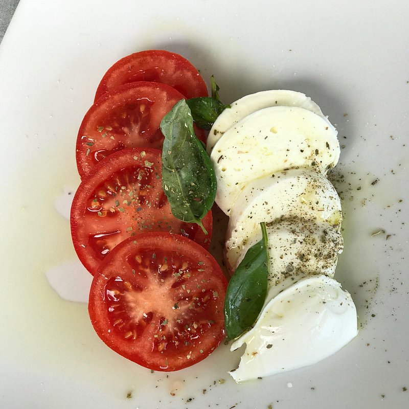 Caprese salad at Verginiello in Capri