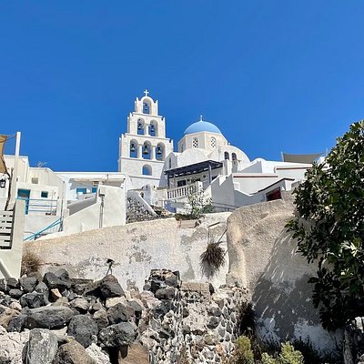 Pyrgos in Santorini