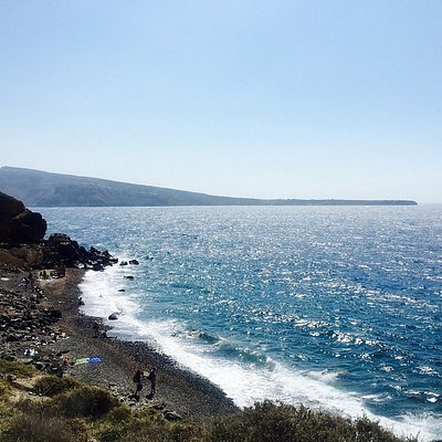 Katharos Beach in Santorini