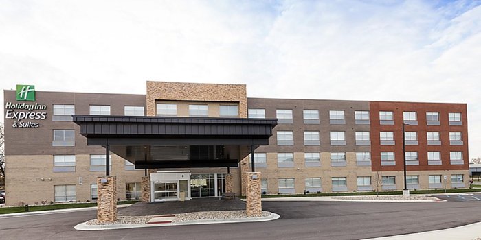 HOLIDAY INN EXPRESS & SUITES MICHIGAN CITY, AN IHG HOTEL $136 ($̶1̶4̶4̶ ...