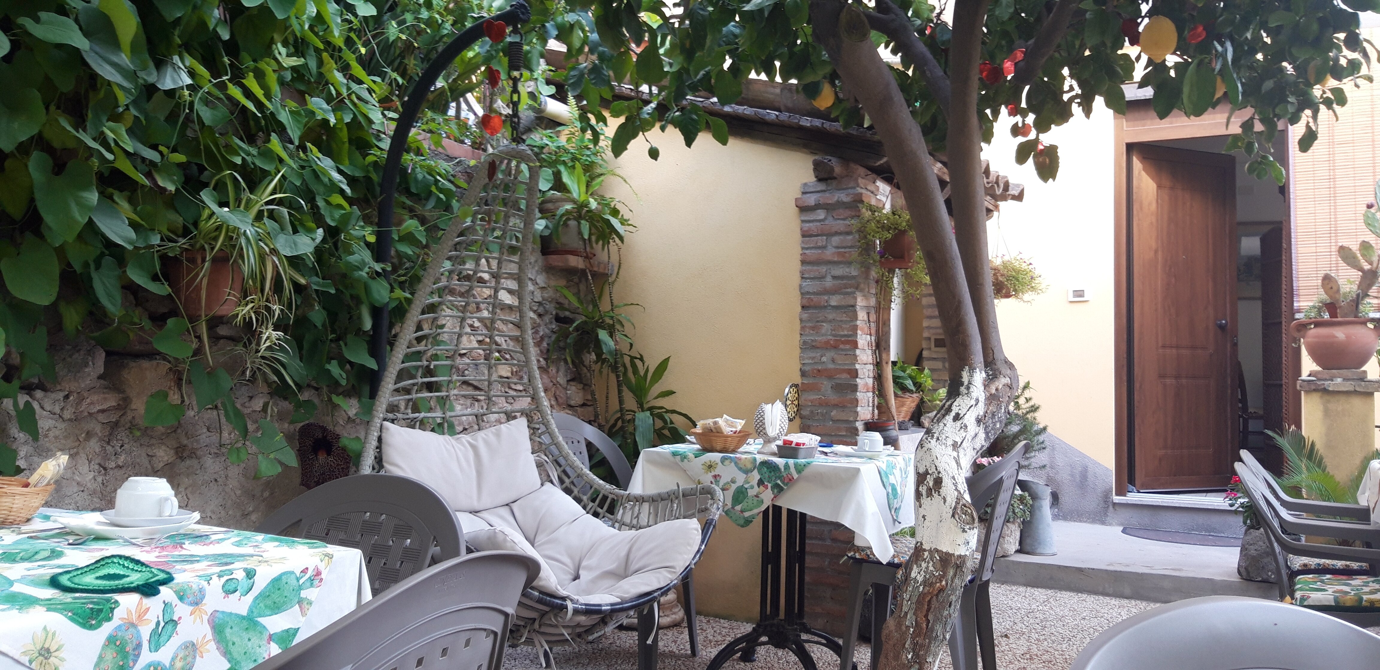 BED & BREAKFAST GIULIA (Taormina): Prezzi E Recensioni 2023