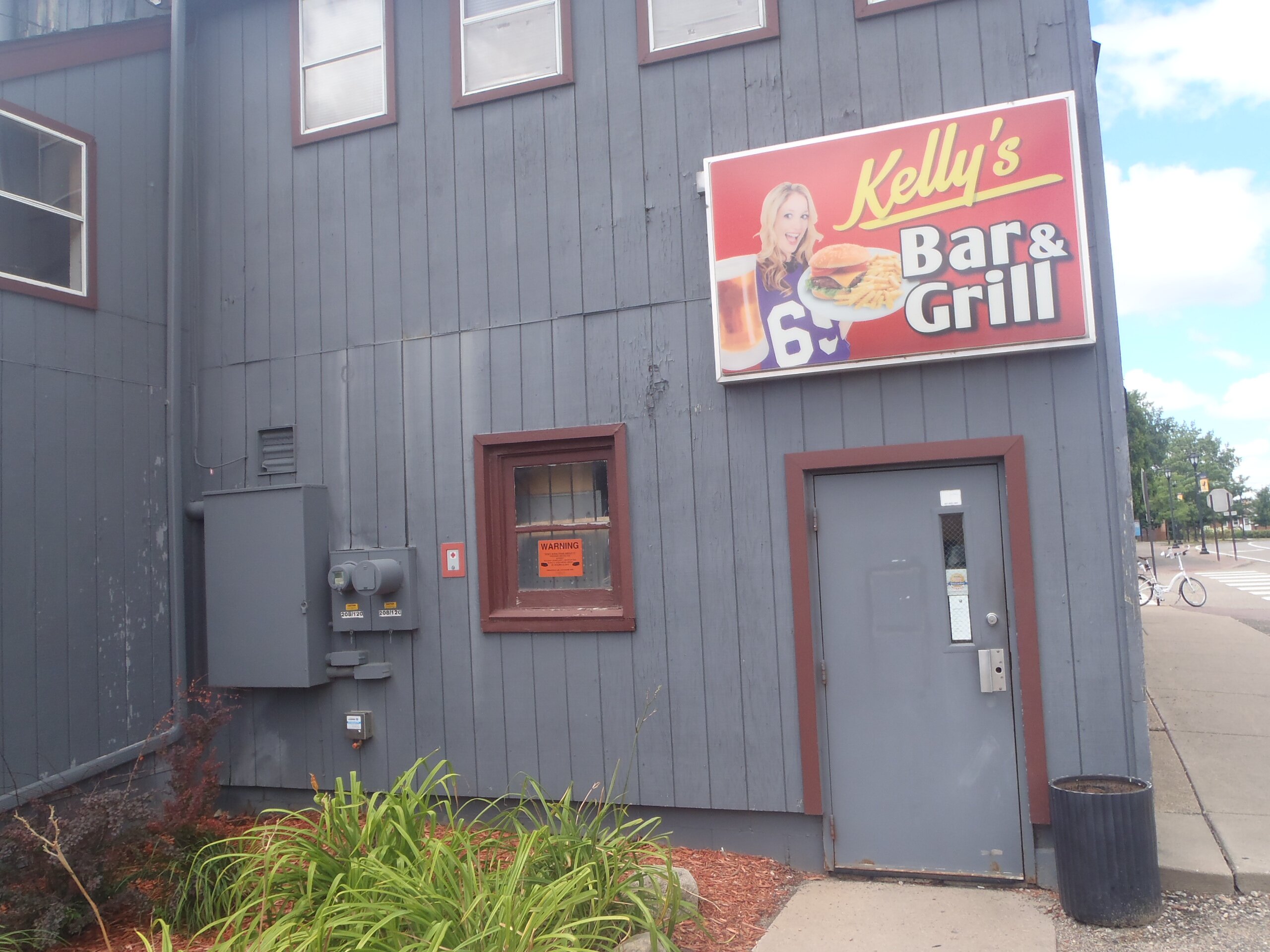 Kellys bar and grill hotsell