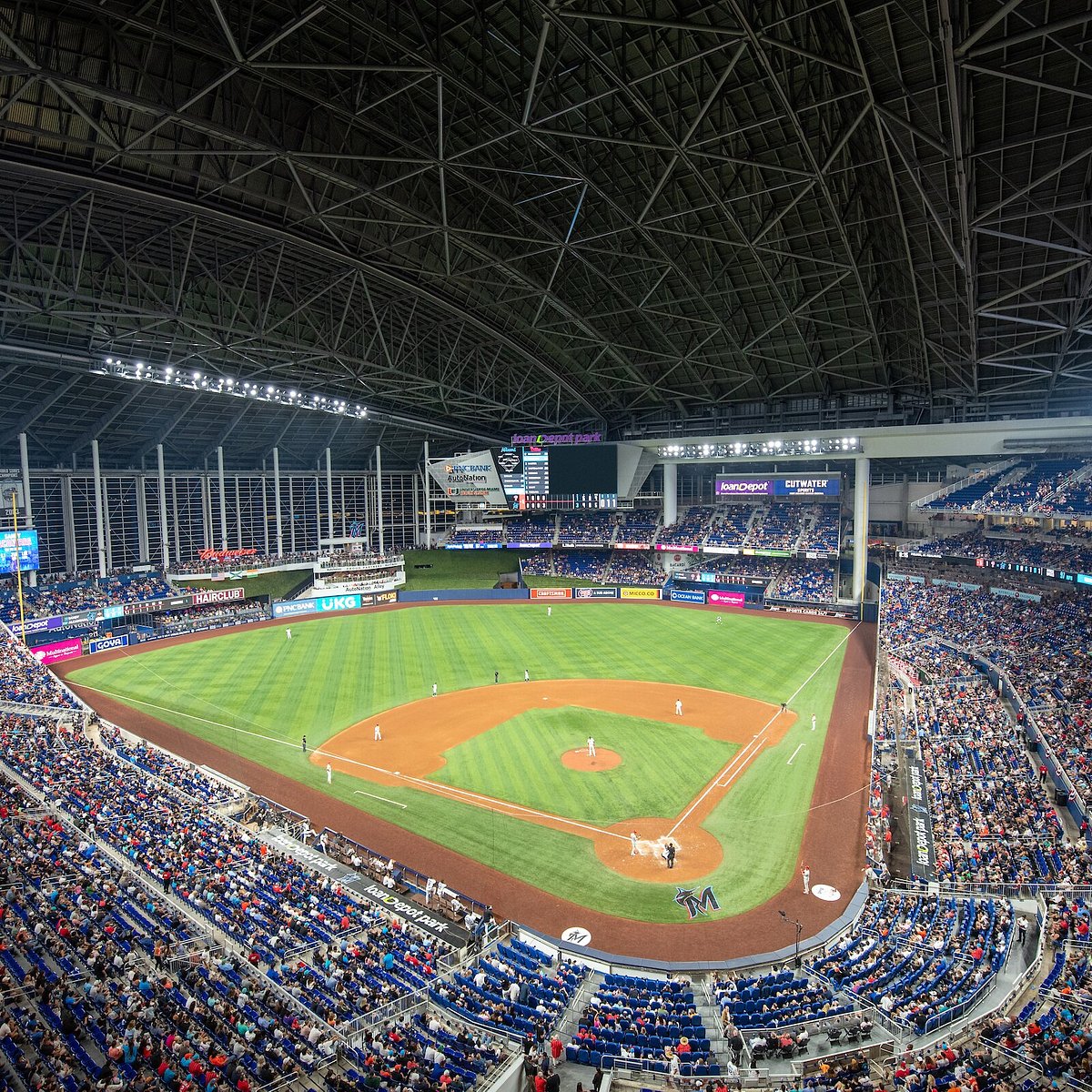 This is the history of the fish tanks at Marlins Park (now