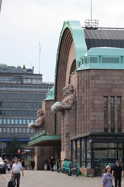 Helsinki Big_Jeff_Leo review images