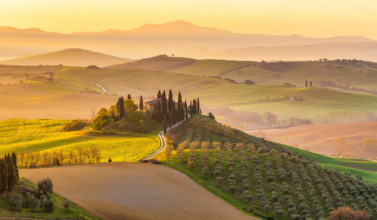 Rolling hill landscape in Tuscany, Italy