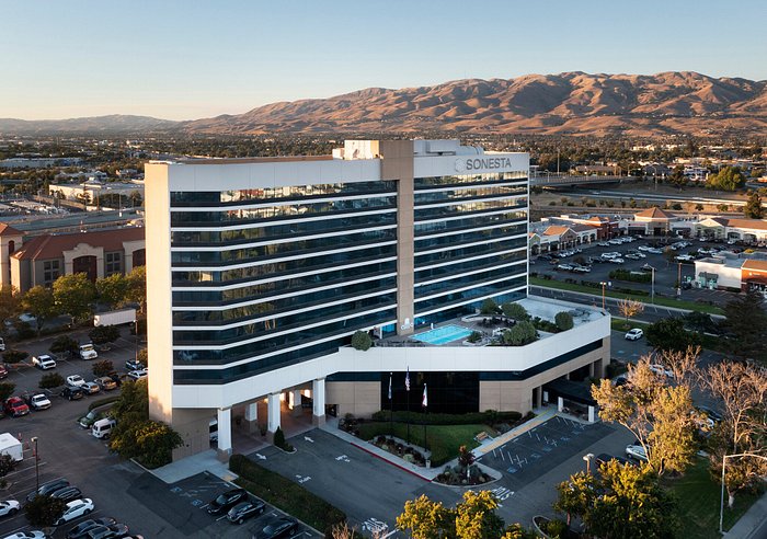 San Jose California Usa May 2018 's Headquarters Campus