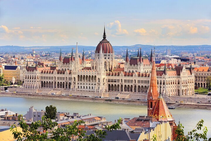 2023 Budapest: Downtown self-guided walking tour - Reserve Now