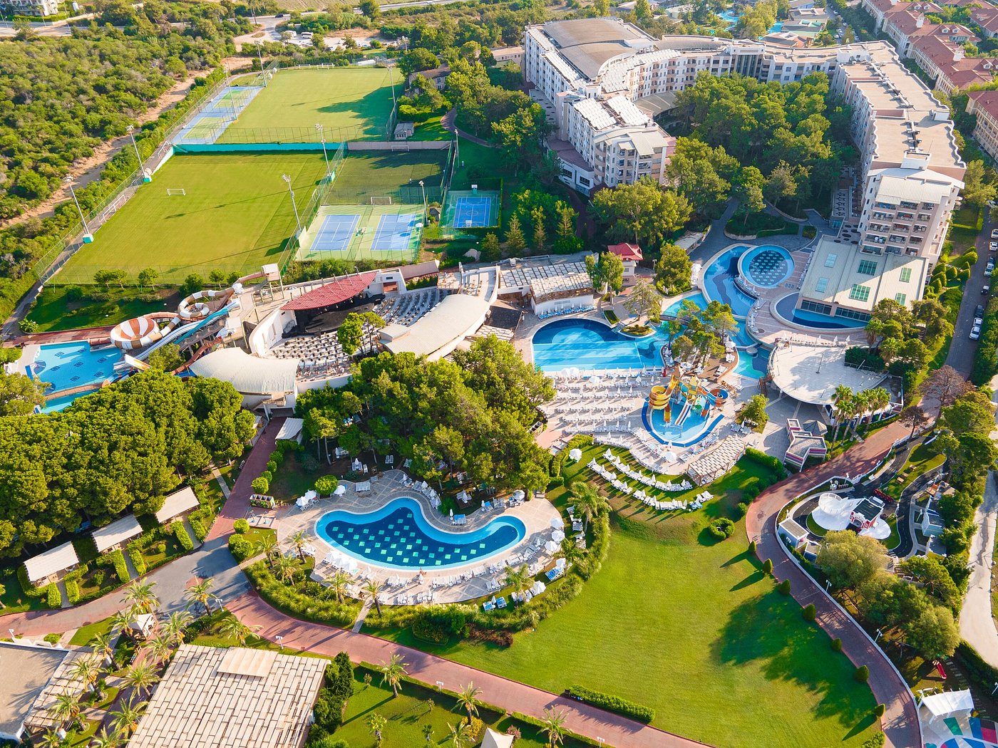 Sueno beach 5. Суено Сиде Турция. Суено Делюкс Турция. Суено гольф Белек Турция Делюкс. Отель Суено Бич Сиде Турция.