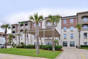 Holiday Inn Express & Suites Corpus Christi-N Padre Island in Corpus Christi, image may contain: City, Neighborhood, Condo, Apartment Building