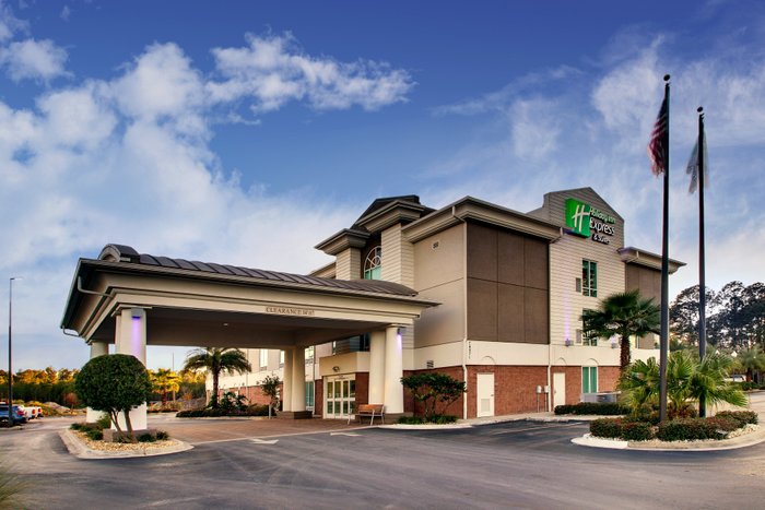 HOLIDAY INN EXPRESS & SUITES JACKSONVILLE NORTH-FERNANDINA, AN IHG ...