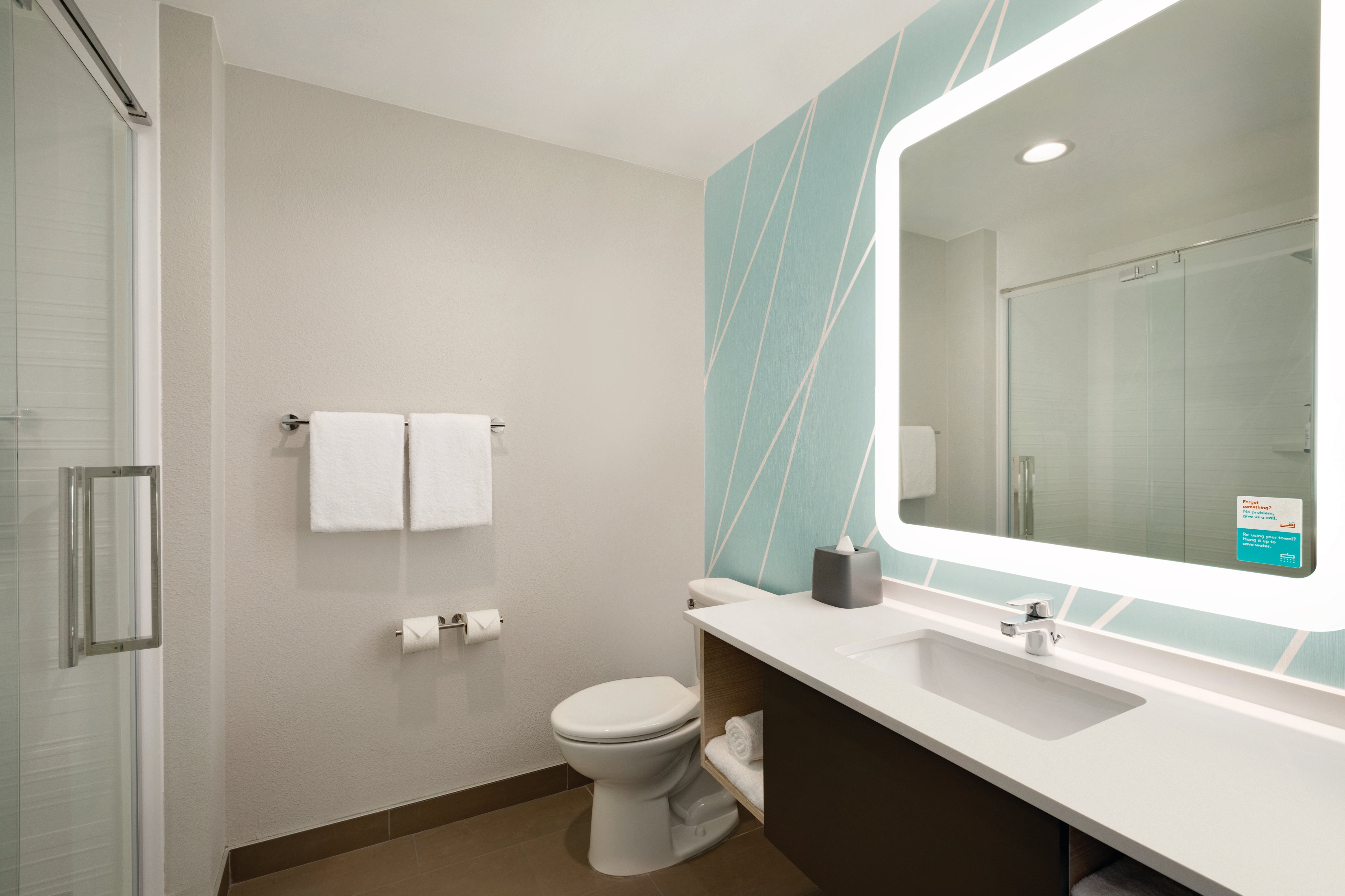 AVID HOTEL BEAUMONT AN IHG HOTEL Bewertungen Fotos Preisvergleich   Bathrooms Supplied With 